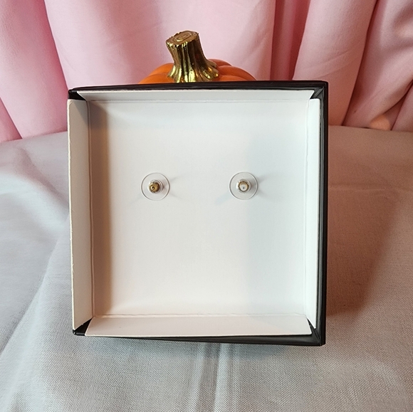 🏷 CLEARANCE! Disney Baublebar Mickey Mouse Turkey Earrings. - Picture 5 of 6